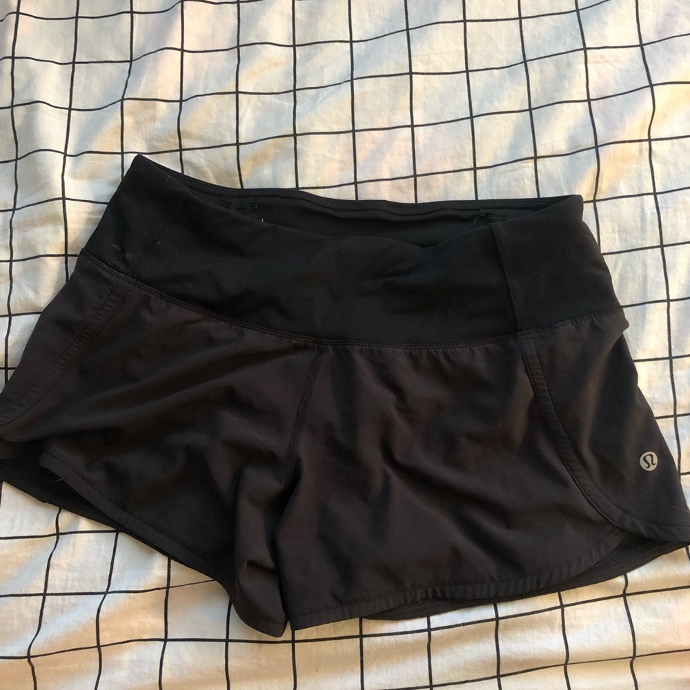 lulu lemon speed it up shorts